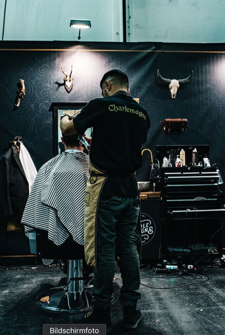 Du hast ein herzförmiges Gesicht? Frisurleicht gemacht!